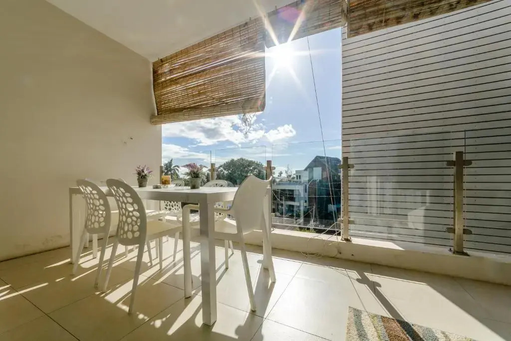 Beachcove Apt 9 in Pereybere