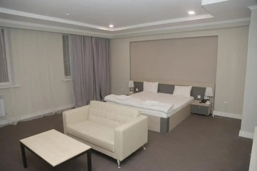J'Star Hotel