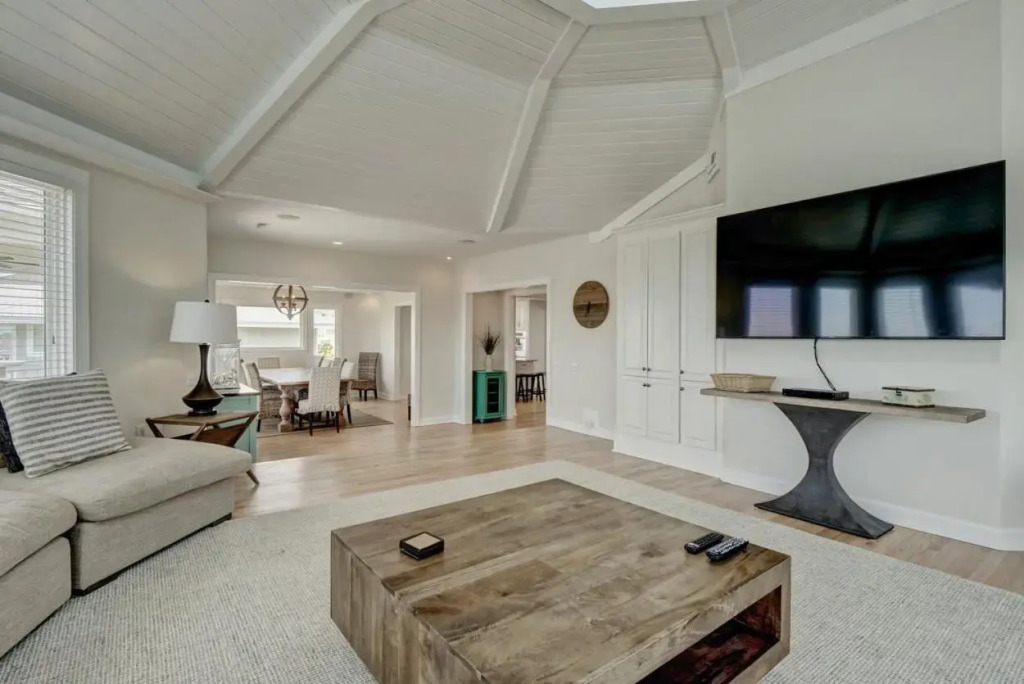 Sea Tranquility by Sea Scape Properties