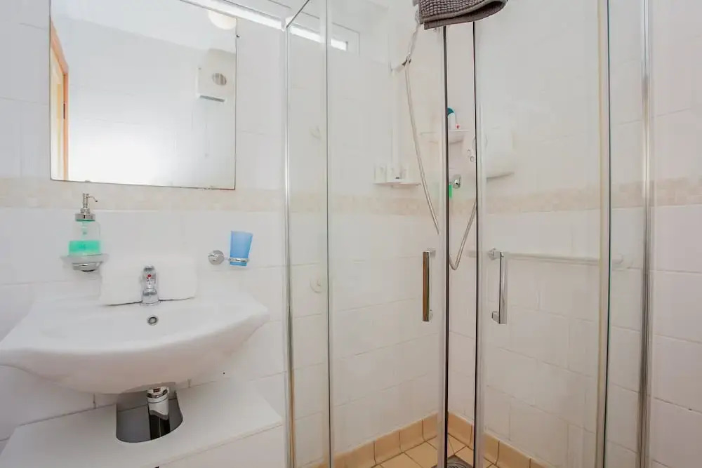 Central 3 Bedroom Townhouse Near O'Connell Street
