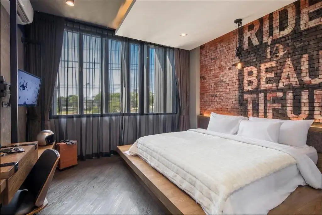 Wheeler Bed & Bike