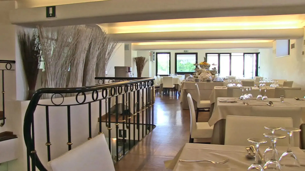 Sardegna Hotel - Suites & Restaurant