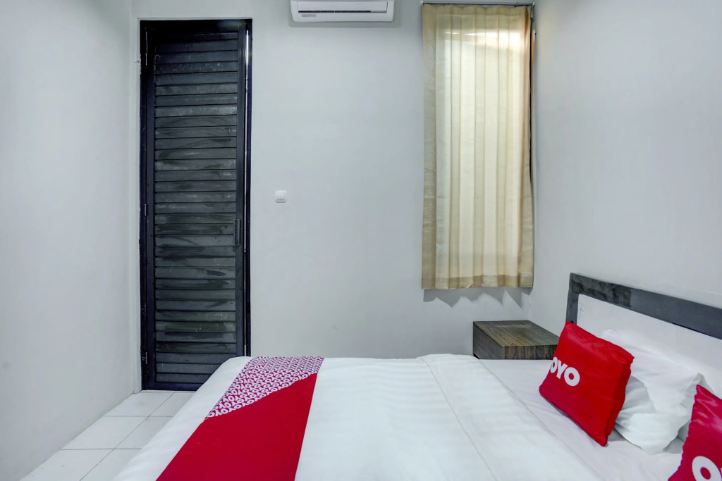 RedDoorz Syariah near Bypass Krian