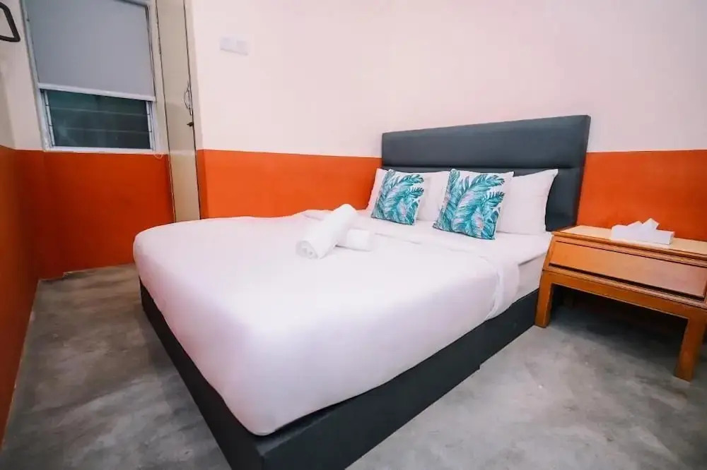 Swing & Pillows - 75 Chulia St, Georgetown Penang