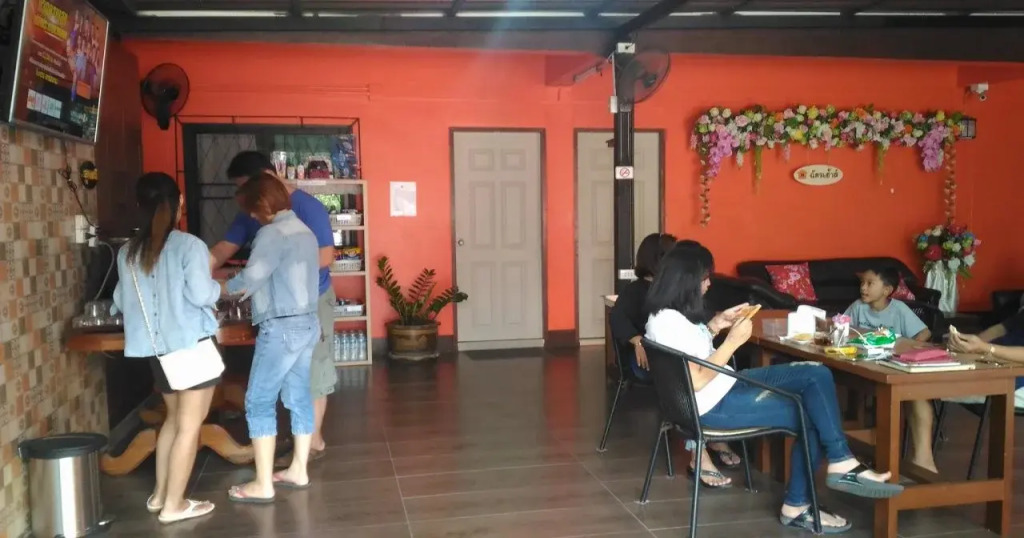 Chat House Chiang Rai