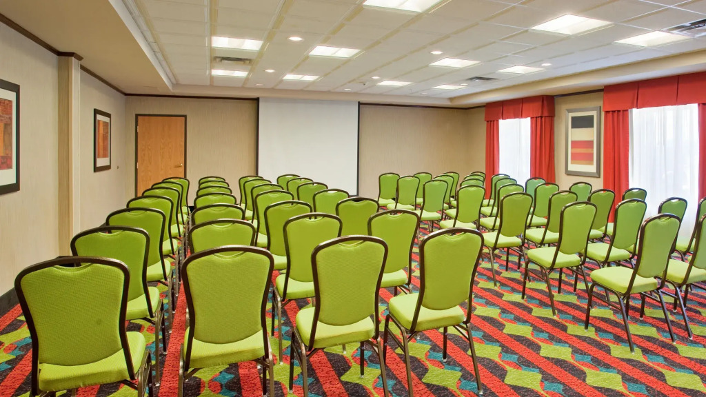 Holiday Inn Express Kearney by IHG