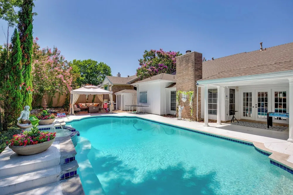 Lake-View Rowlett Escape w/ Fire Pit & Games