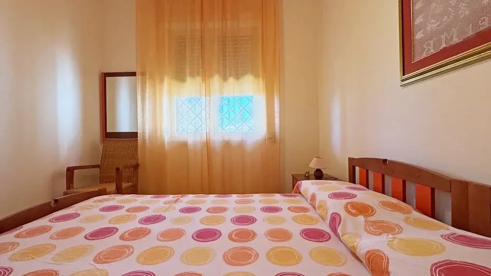 Villa Ulivo Sleeps 7 Garden Close to the sea