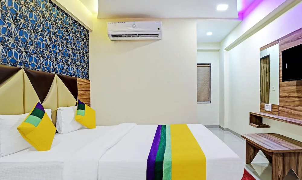 Hotel RK Palace