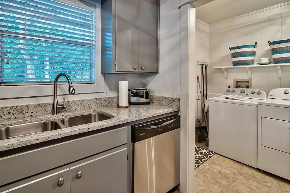 GOOD THYMES 3 Bedroom Holiday Home by Five Star Properties