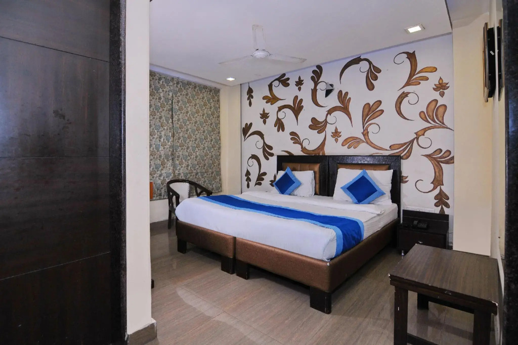 OYO Collection O 476 Hotel Gera's
