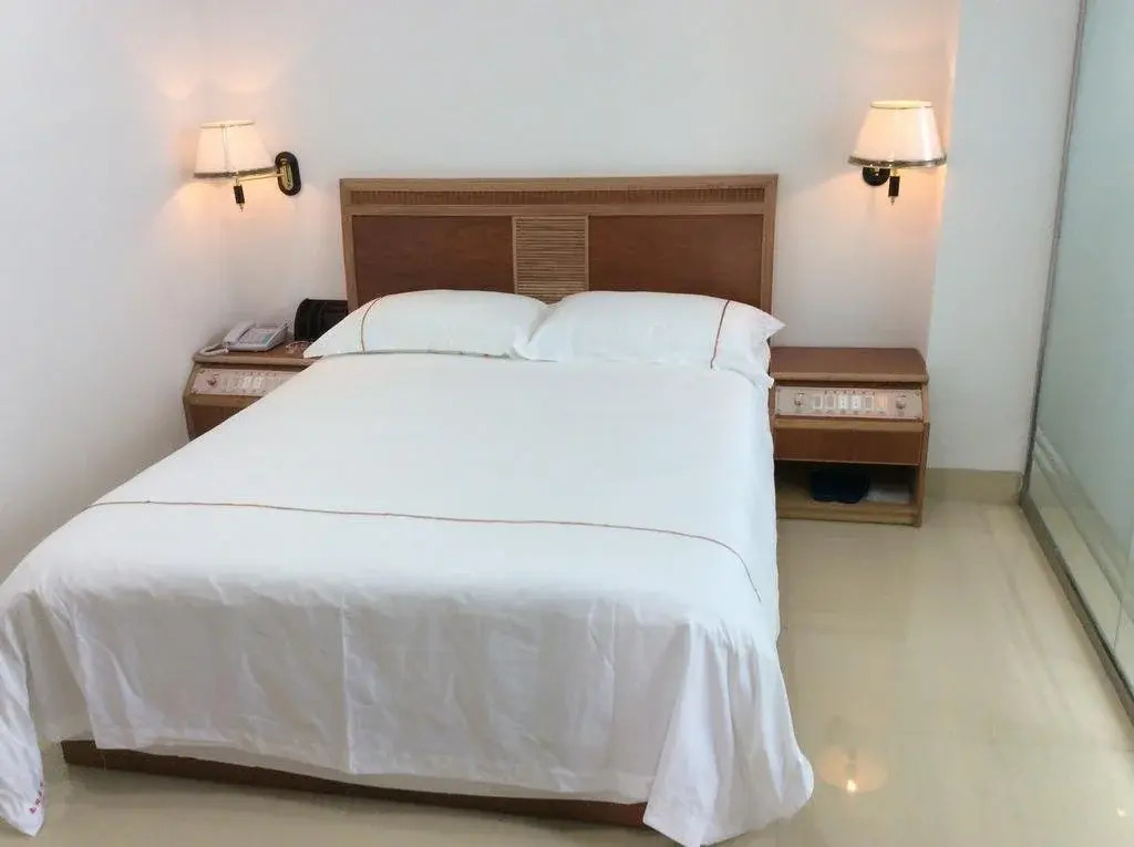 Zhanjiang Nanzhu International Business Hotel