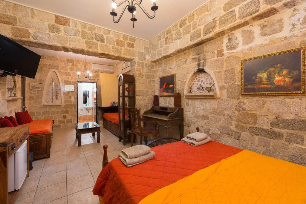 Spot Hotel