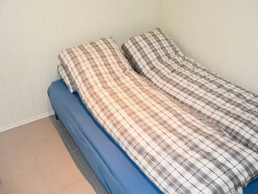 10 person holiday home in Brattvåg