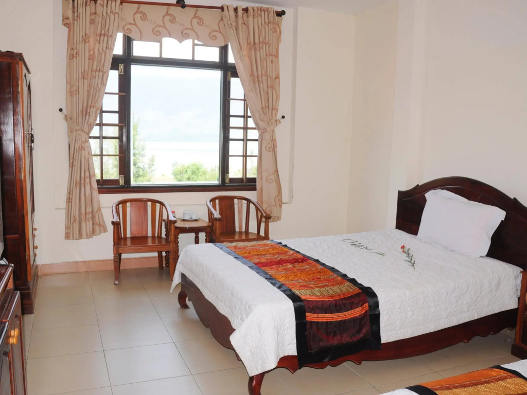 Champa Lang Co Hotel
