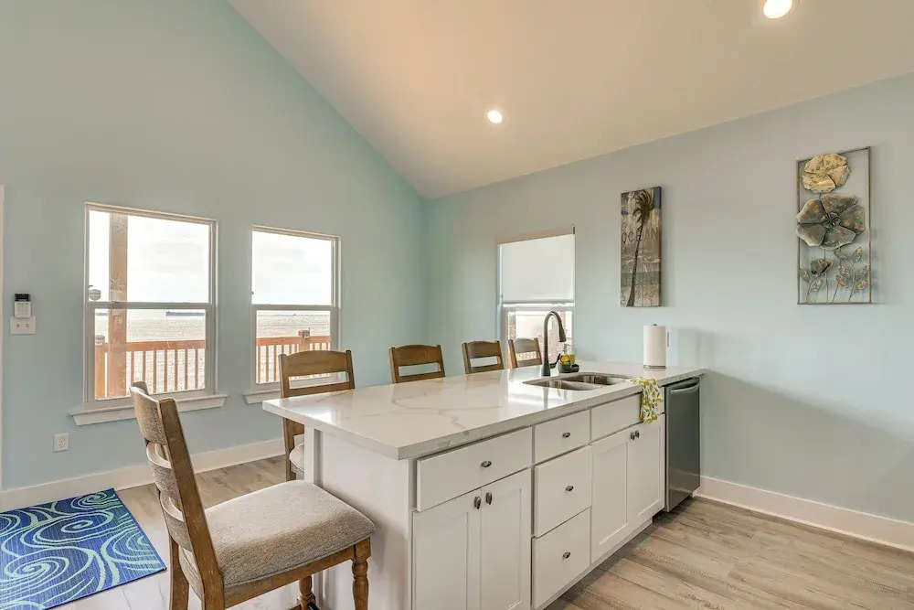 Port Bolivar Beach House w/ Oceanfront Views!
