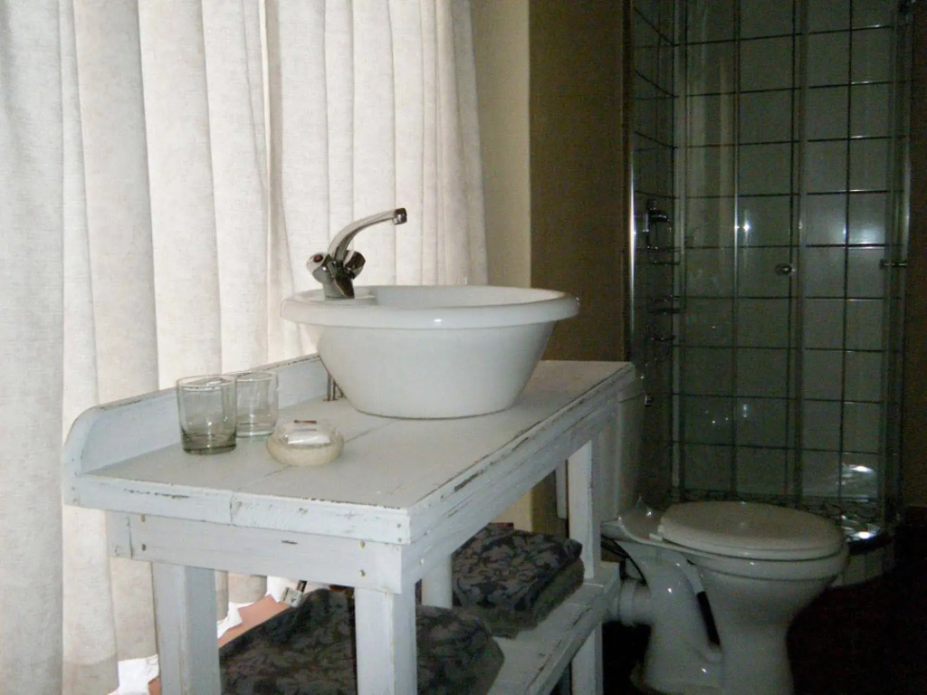 Autumn Breeze Manor Guest House