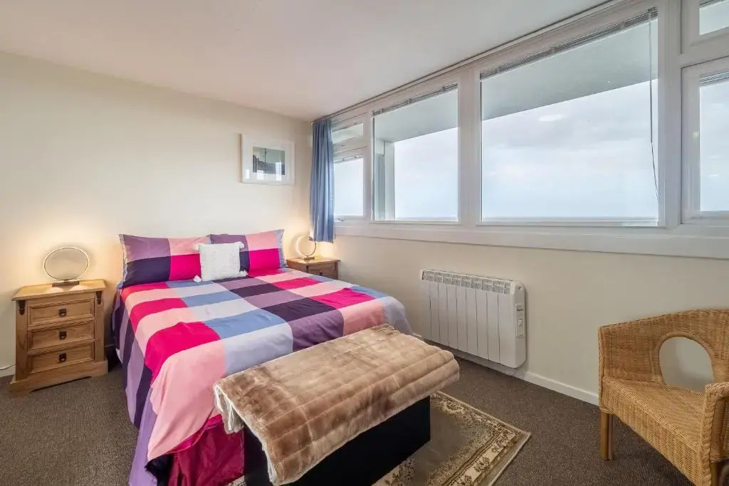 18 Undercliffe