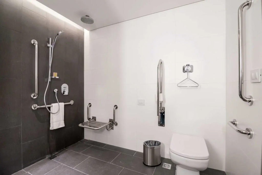 Soro Montevideo, Curio Collection By Hilton