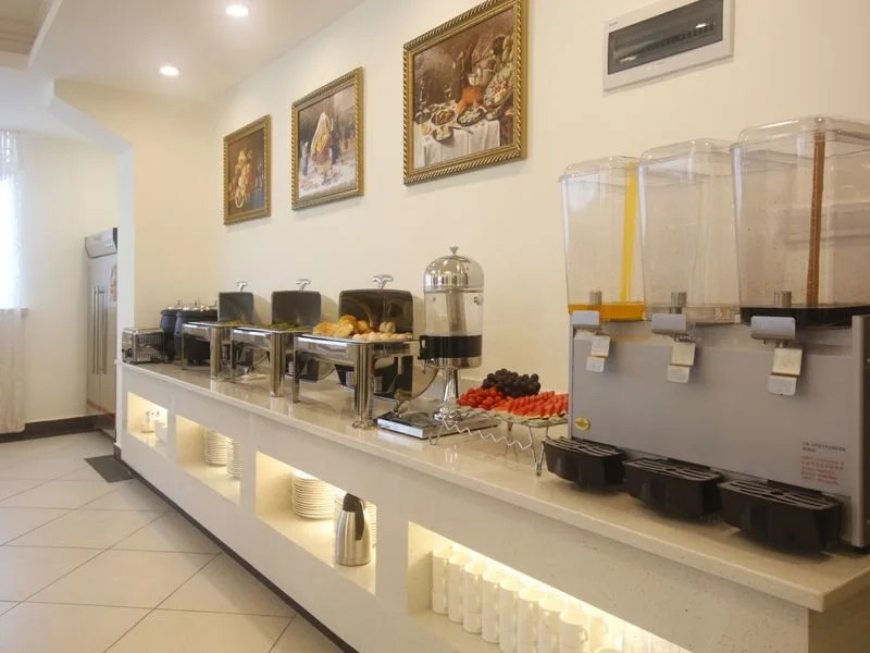 Vienna Hotel Sanya First Market