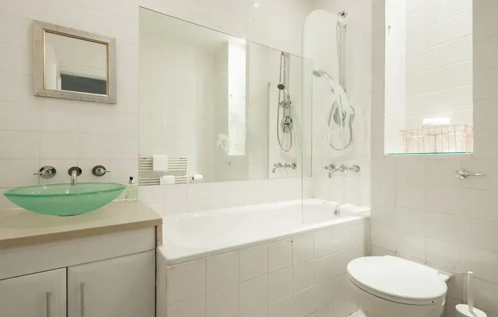 2 bedroom family home in trendy Notting Hill