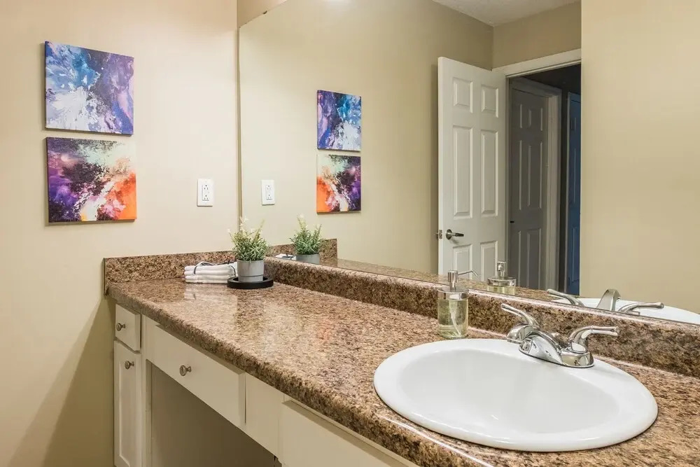 Spacious Uptown Apartments