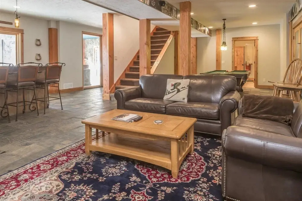 Big Sky - Little Plume Lodge
