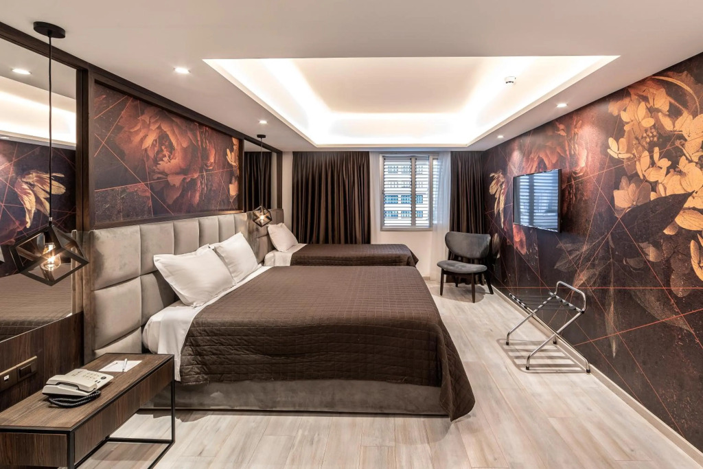 Almond Business Hotel