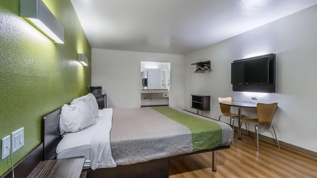 Motel 6-San Marcos, TX - North