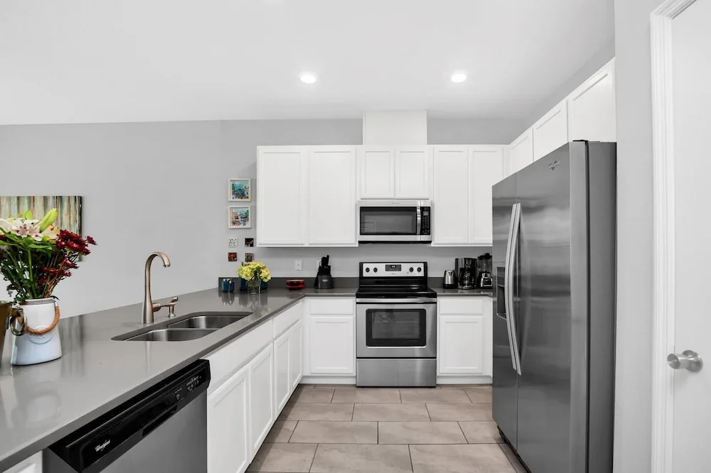 Charming Chalet at Compass Bay Cb101