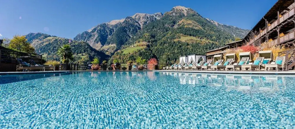 Andreus Resorts