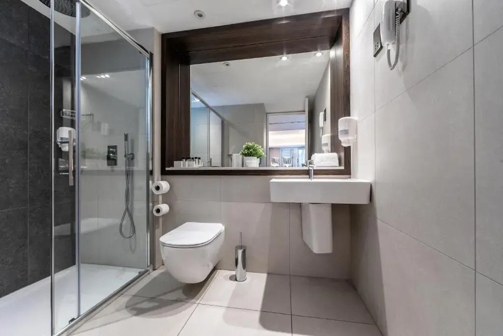 Almond Business Hotel