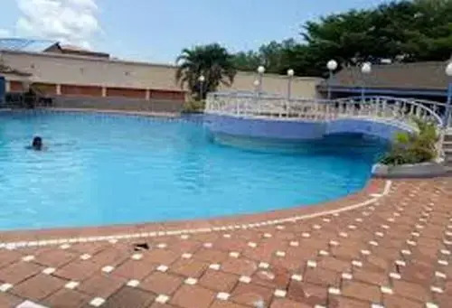 Nelrose Hotel - Class King