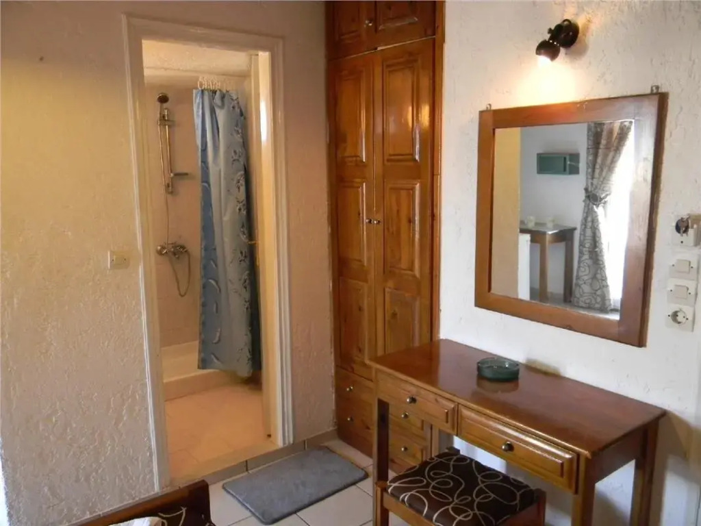 Kastro Beach Apartments