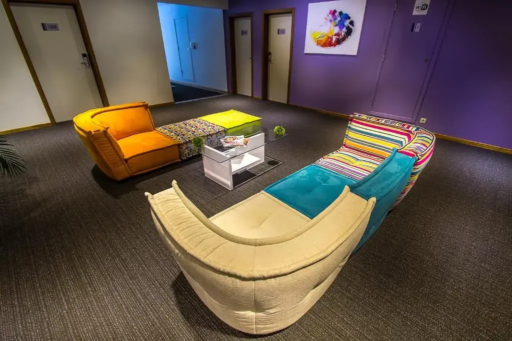 Ibis Styles Charleroi Airport Aero 44