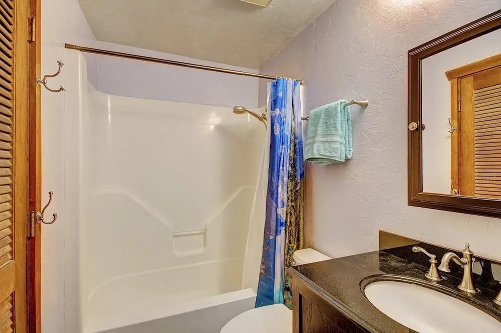 Whispering Pines - 4 Br Home