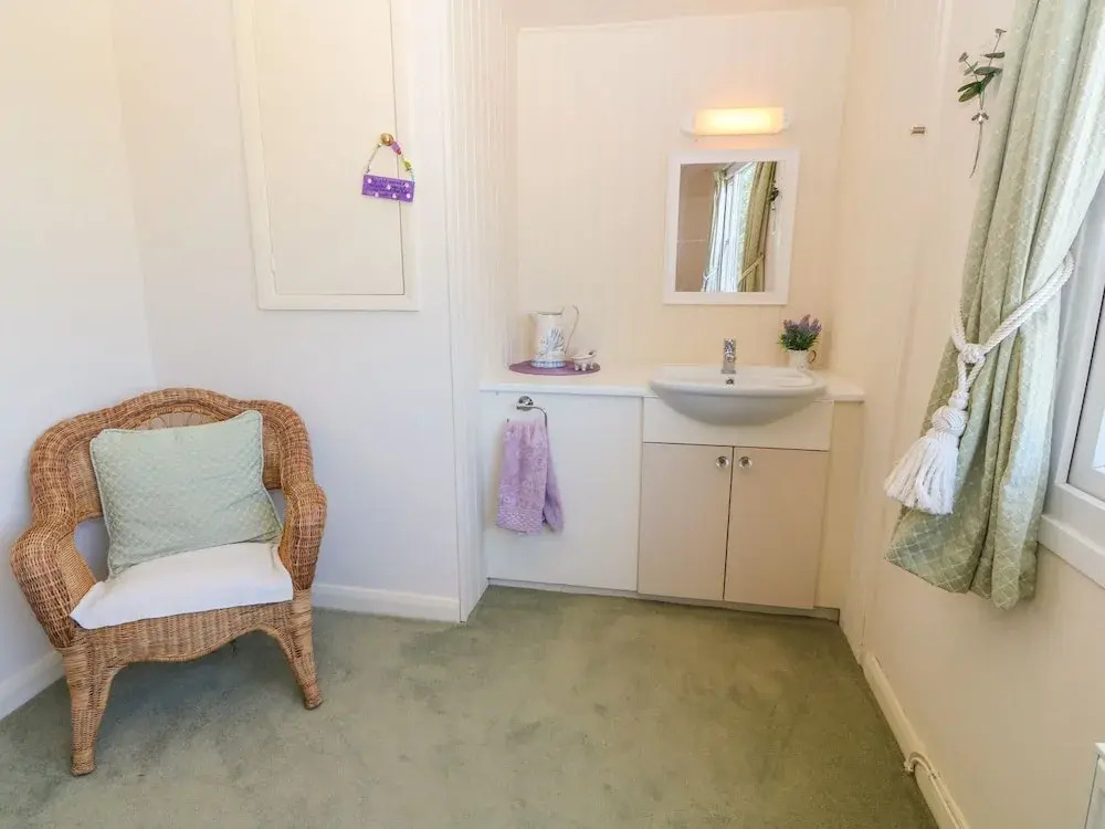 Charming 2 Bed House Near Rhoscolyn,discounts FOR