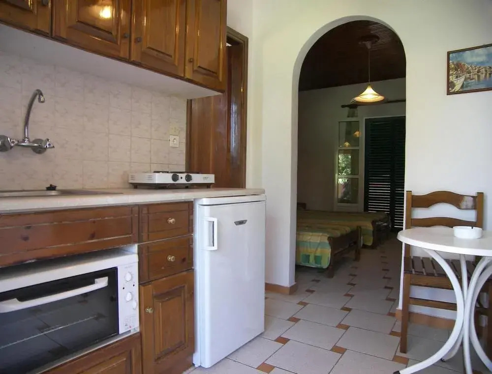 Helena Apartments & Villas