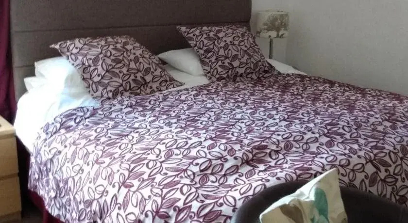 The Lakes B&B