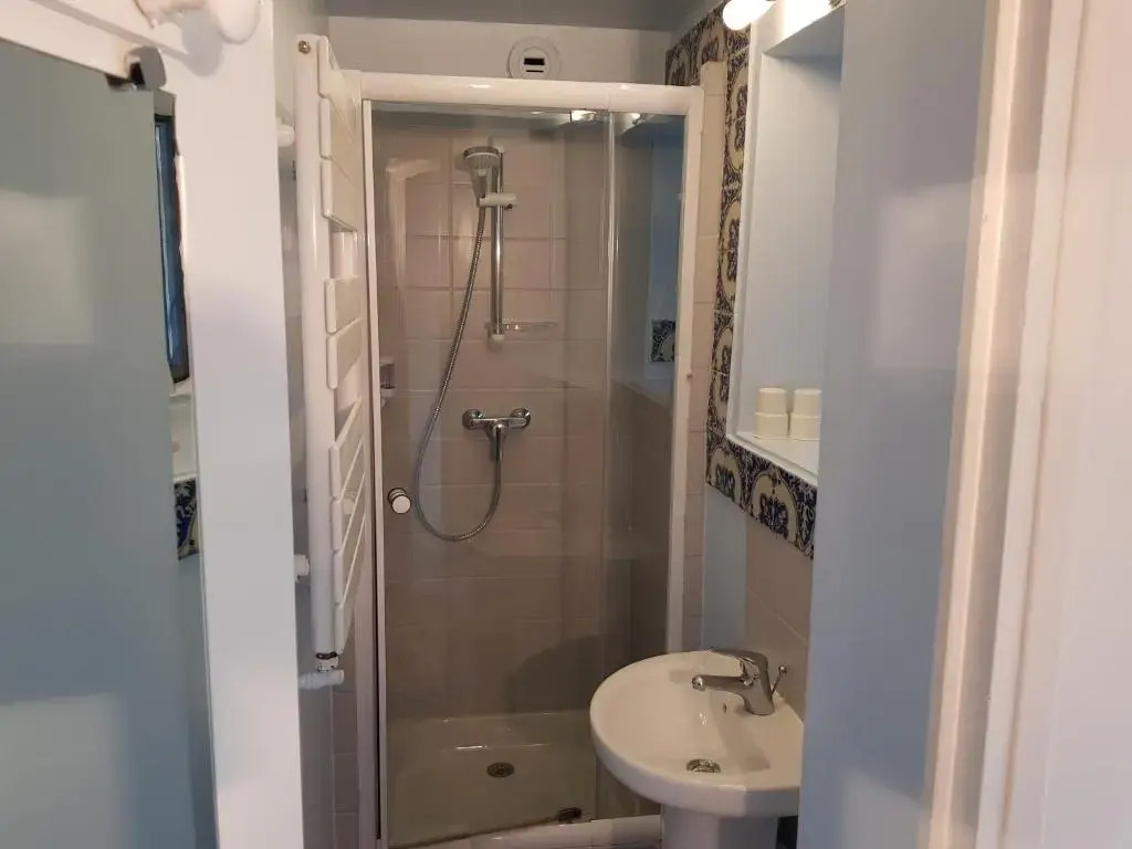 La Girandole Chambre dhôtes et Location dappartement