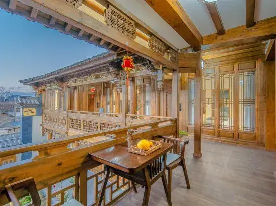 Shaxi Yishui Yifang Homestay