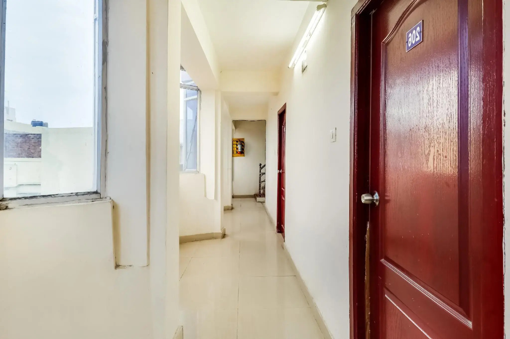 OYO 70481 Akshaya Residency