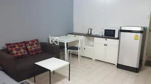 Popular Condo by Jintana