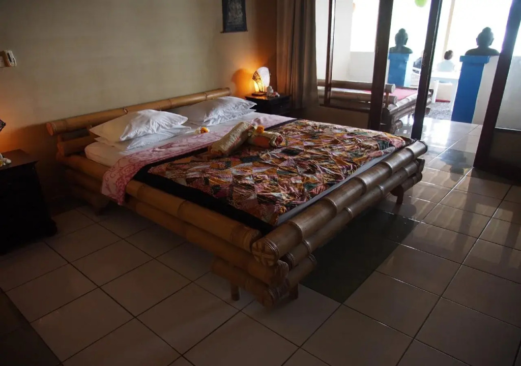 Waenis Sunset View Hotel and Restaurant, Amed, Bali
