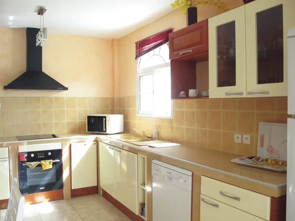 Villa With 5 Bedrooms in Deshaies, With Wonderful sea View, Enclosed G