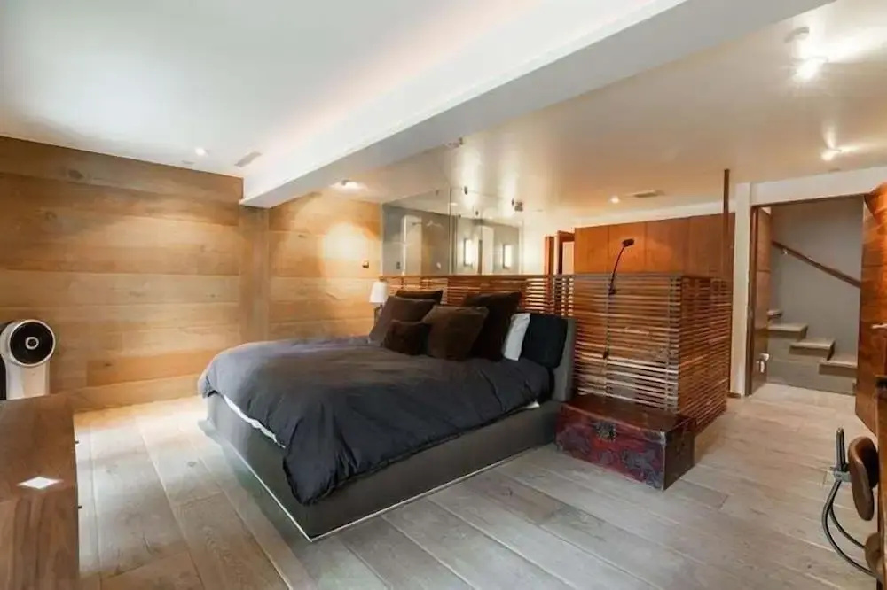 Northwoods Condo Private Ski-In Ski-Out Access to Vail Mountain by RedAwning