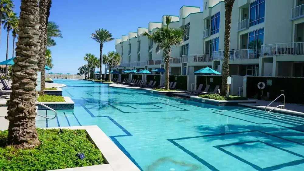 Stunning 17th Floor Spacex Direct Views Luxe 3 Bedroom Apts