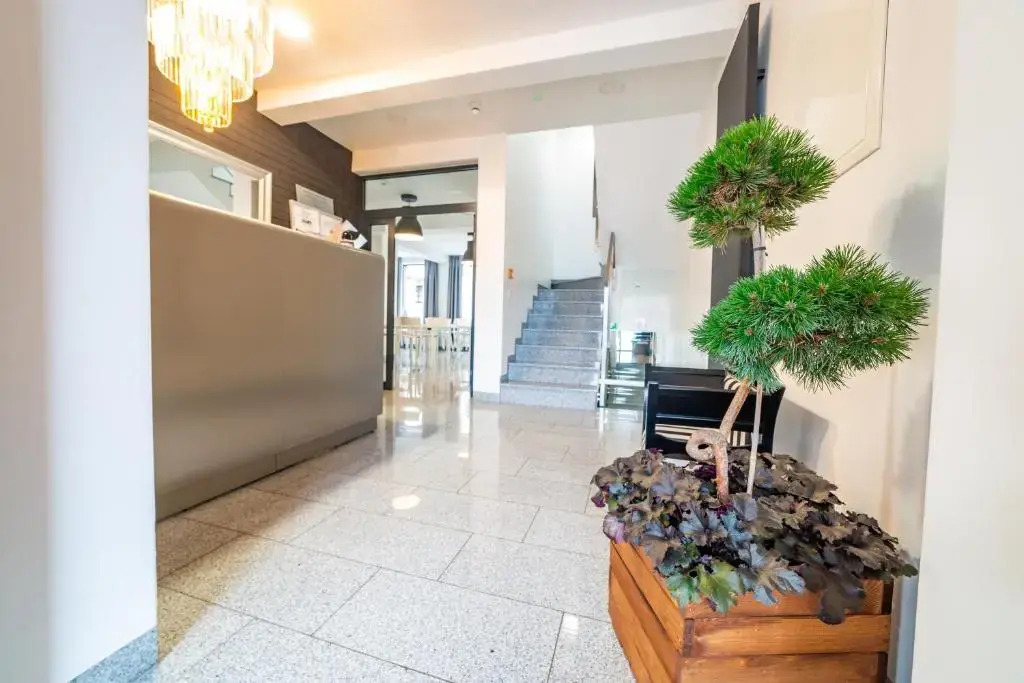 Avanti Resort Mikołajki , w centrum przy jeziorze i promenadzie, śniadanie i obiad lub obiadokolacja w cenie