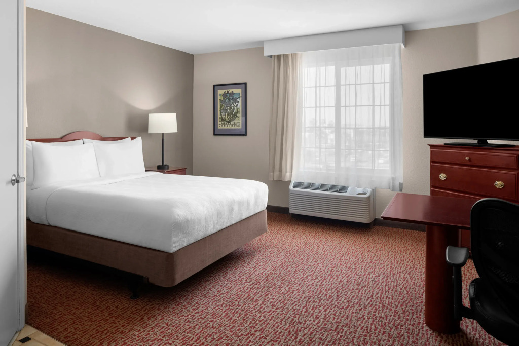 Larkspur Landing Extended Stay Suites Hillsboro