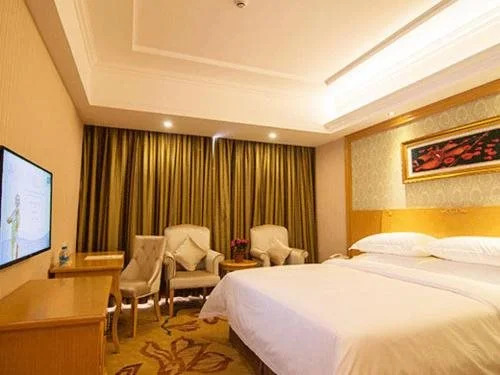 Vienna Hotel Yueyang Huarong Avenue